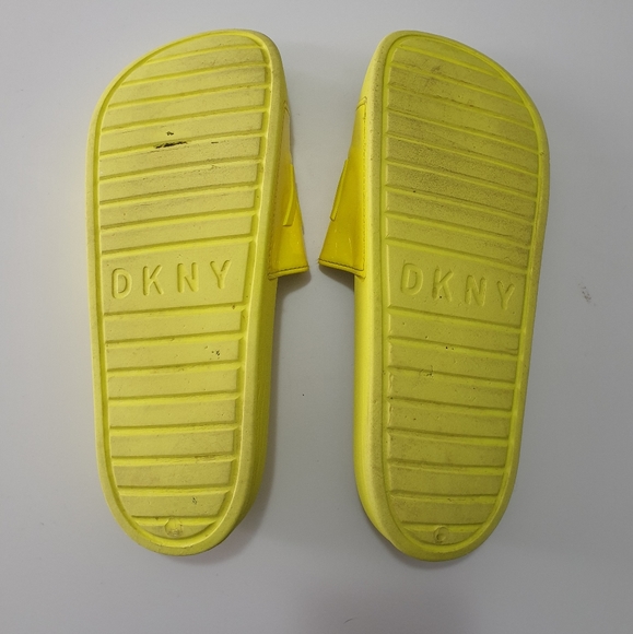 DKNY neon yellow zinna slides size 9 AUS - Picture 10 of 11